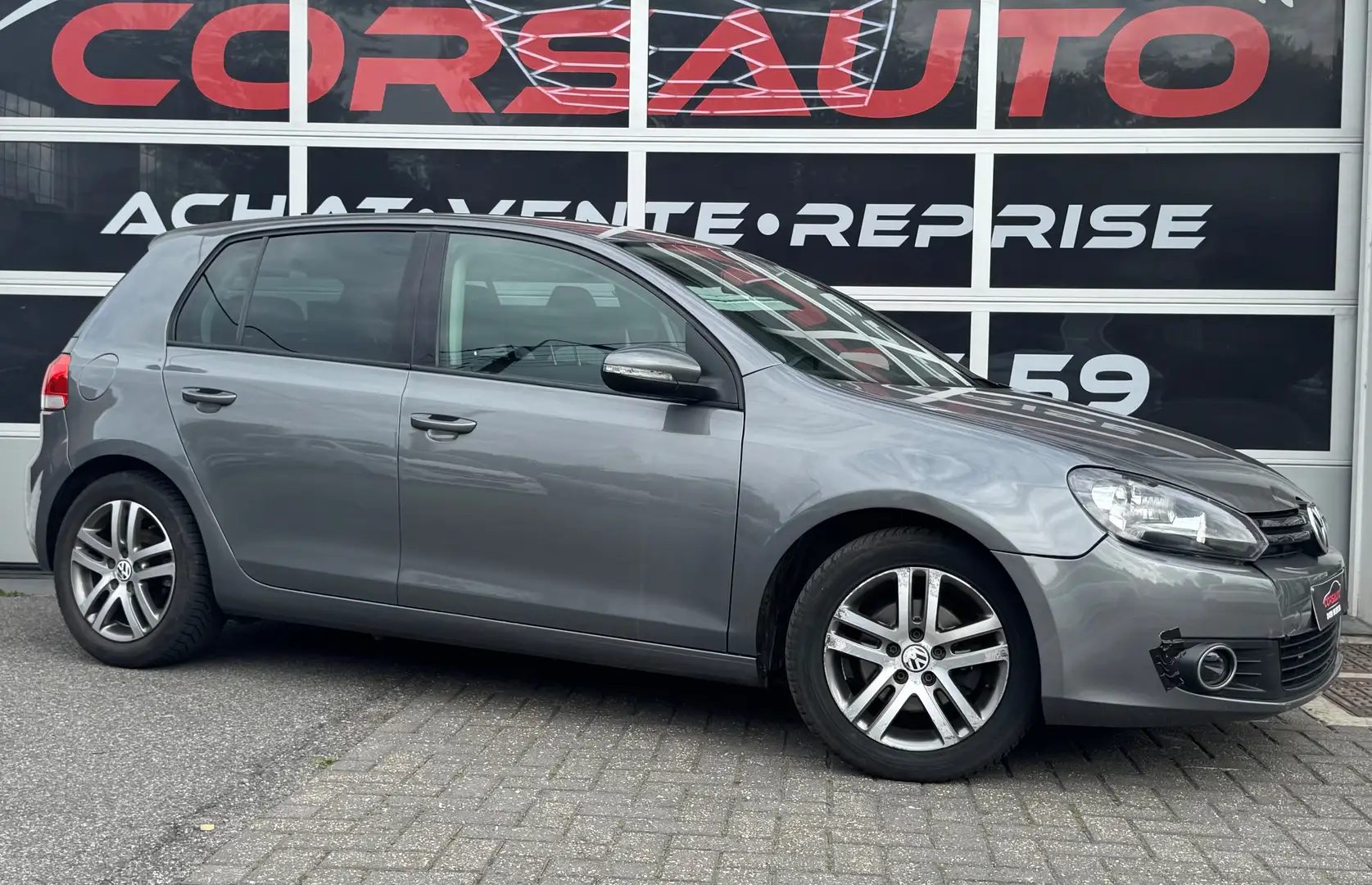 Volkswagen Golf 1.6 CR TDi Trendline NAVI CRUISE TEL JA Gris - 2