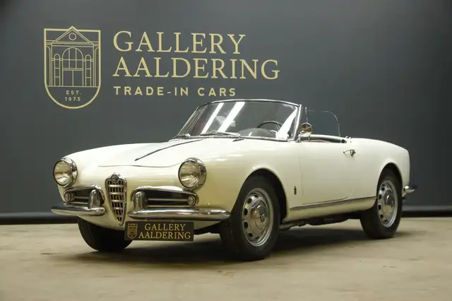Alfa Romeo Giulietta Spider by Pinin Farina "A driver’s car par excelle