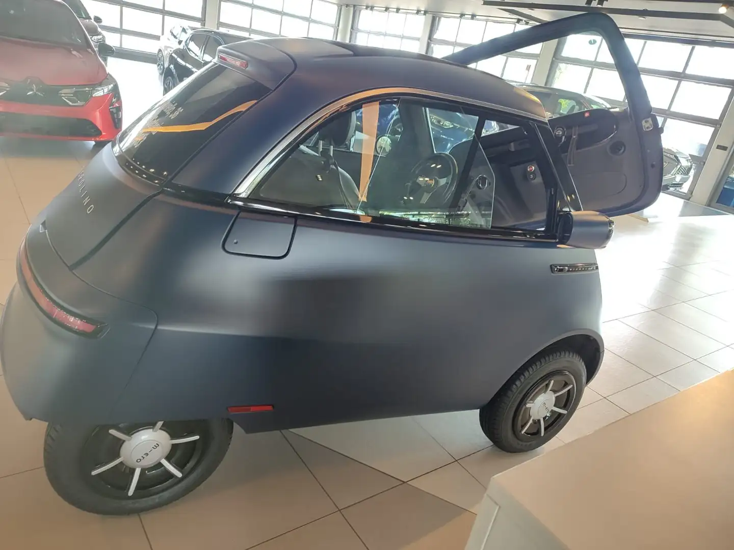 Micro Microlino COMPETIZIONE 10.5 KWH Blu/Azzurro - 2