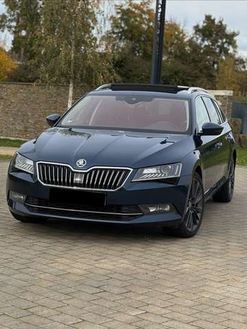 Imagine Skoda Superb Combi 2.0 TDI DSG 190PS | Top-Austattung