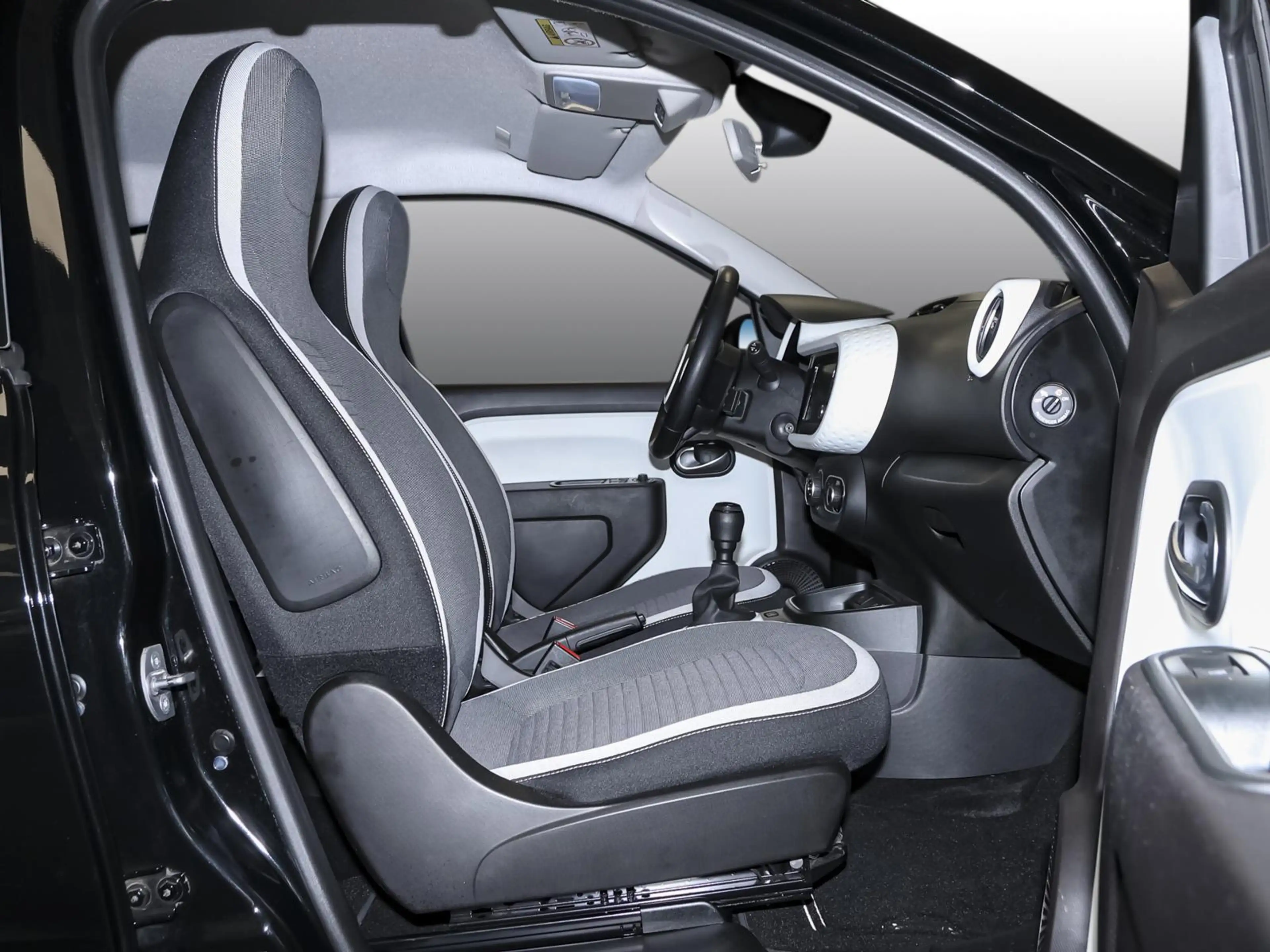 Renault Twingo EQUILIBRE SCe 65 1.HD CARPLAY KLIMA BT — photo 3