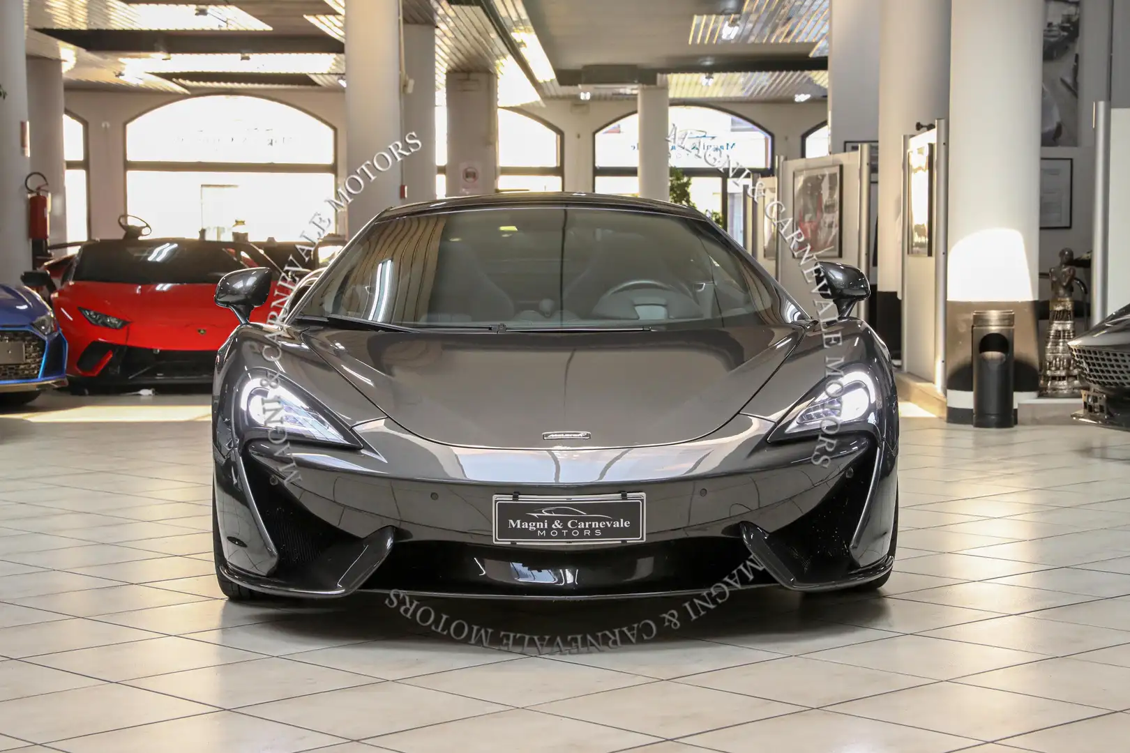 McLaren 570GT SPECIAL PAINT|GT UPGRADE PACK|BOWERS&WILKINS|TETTO Gris - 2
