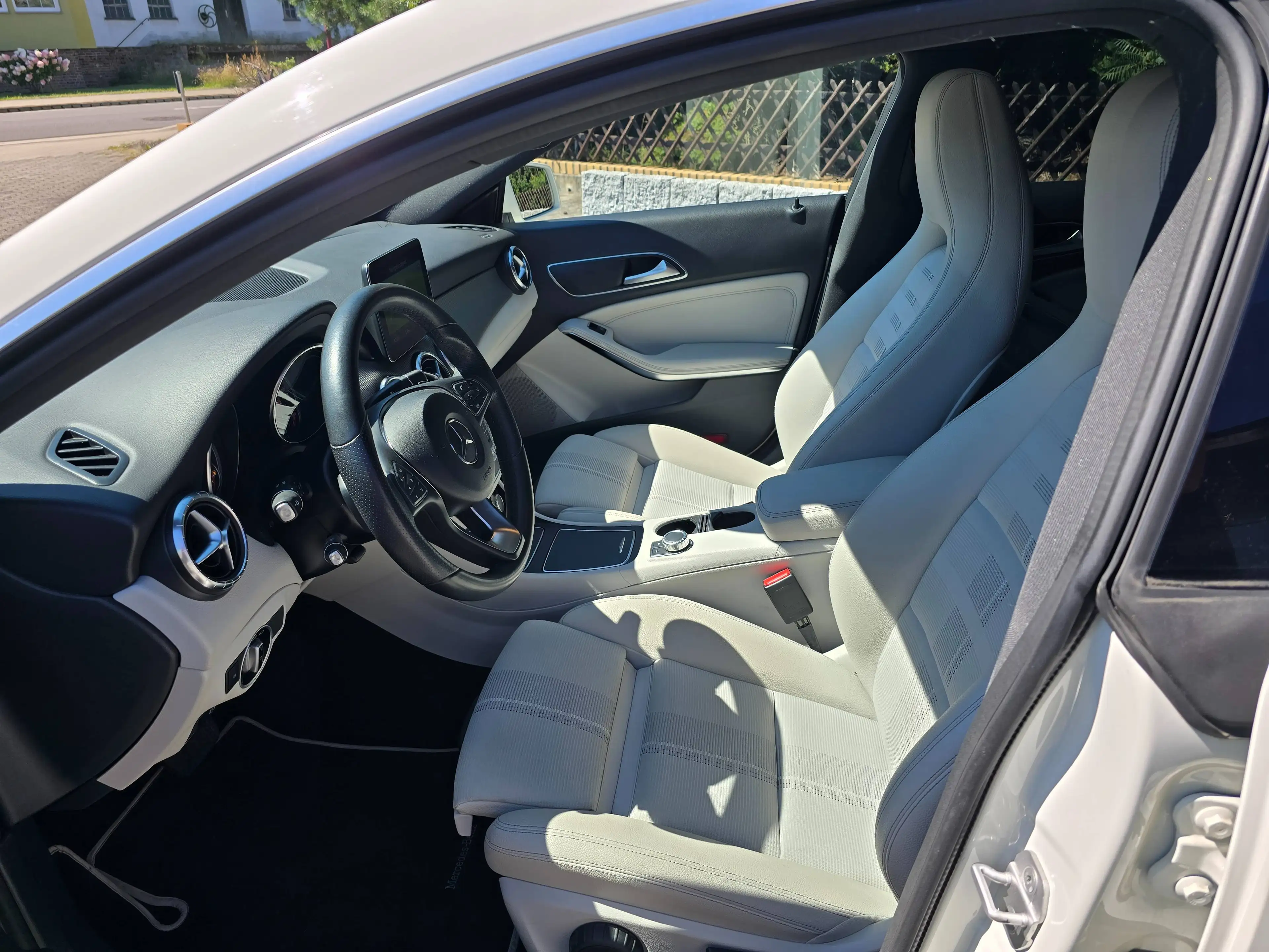 Mercedes-Benz CLA 220 CLA 220 CDI / d 4Matic — photo 9