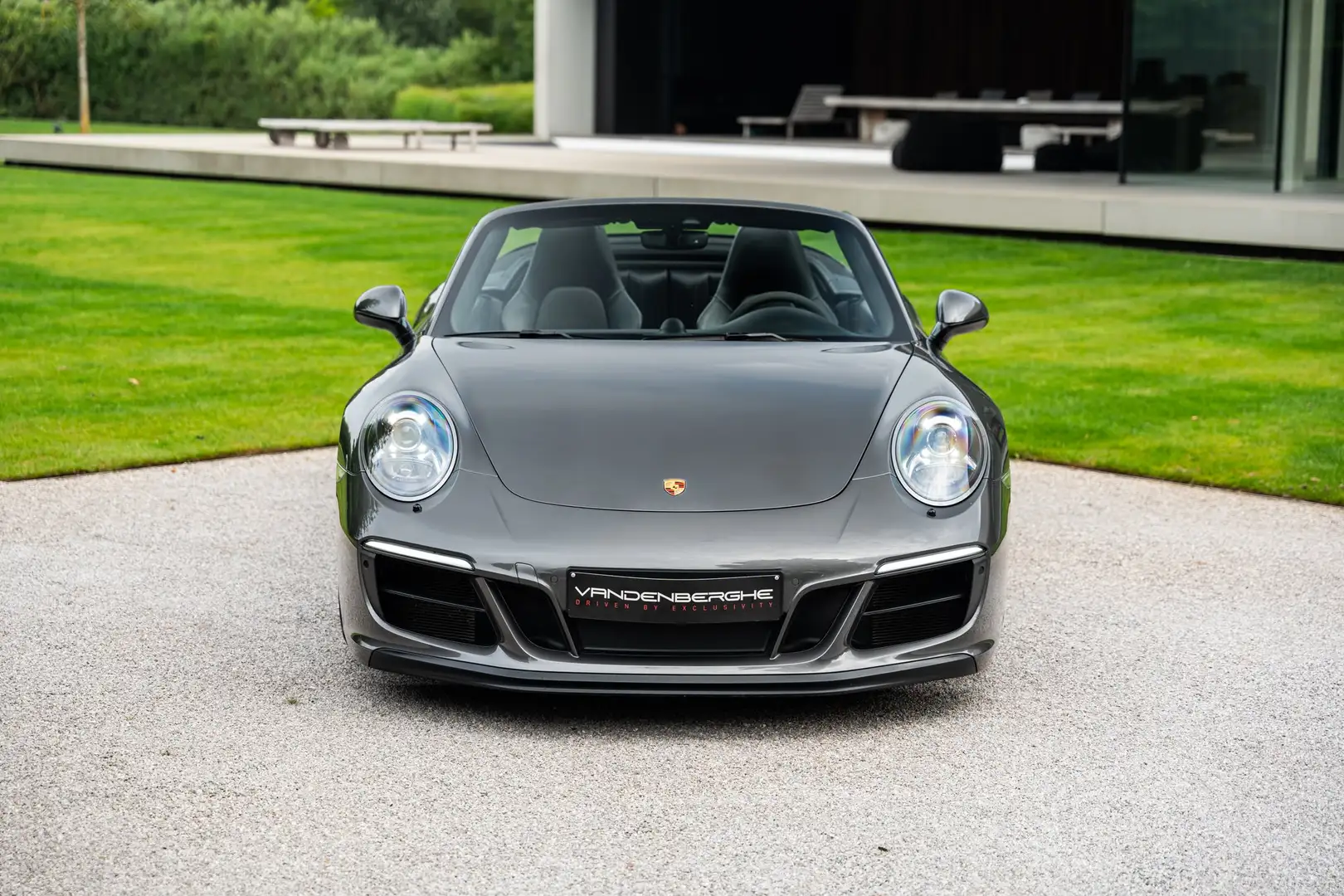 Porsche 991 .2 C2 GTS CABRIO / SEAT VENT / 90L / BOSE / 18-WAY Grijs - 2
