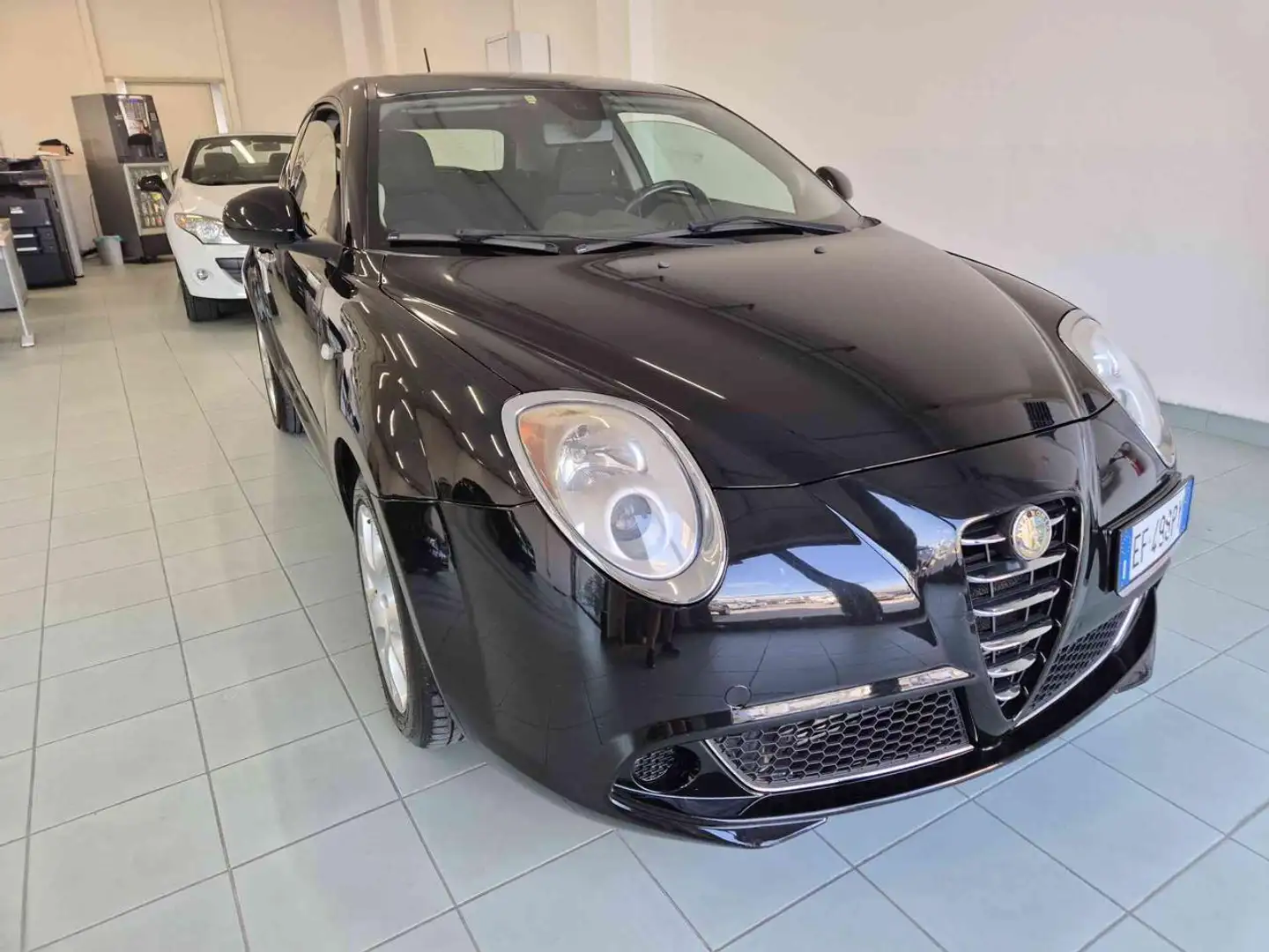 Alfa Romeo MiTo 1.4 T 120 CV GPL Distinctive Premium Pack Nero - 2
