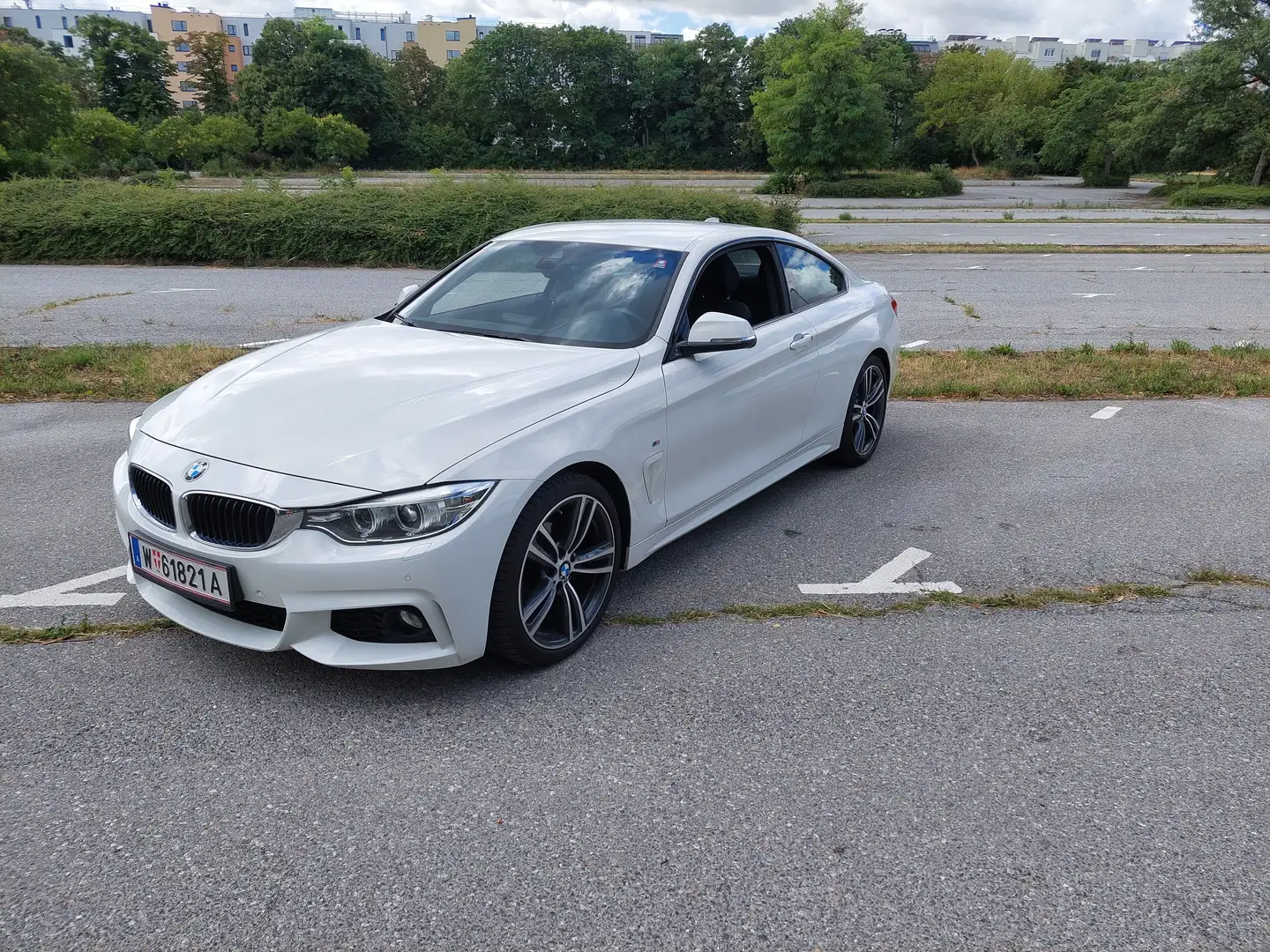 BMW 418 418d Coupe M Sport M Sport Weiß - 1