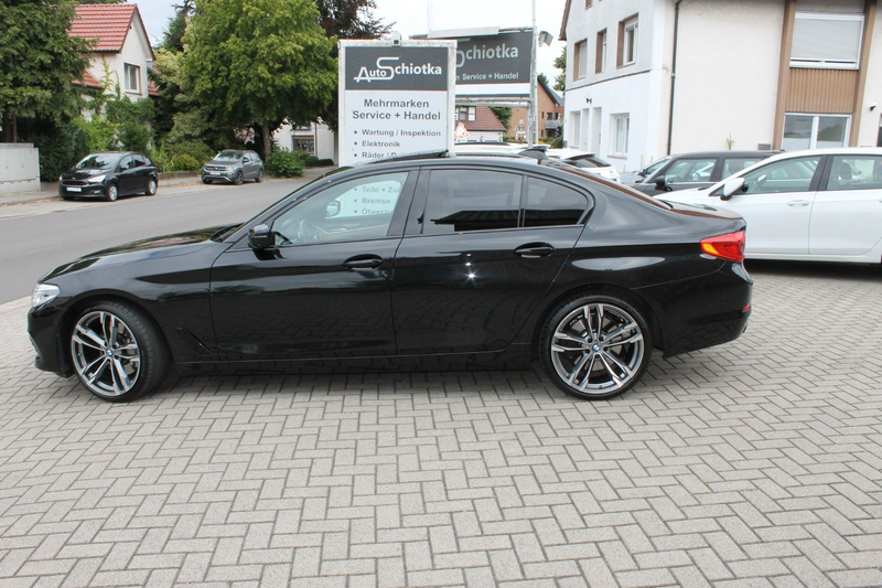 BMW 530 d xDrive Sport Line- Schiebedach-Vollausst. — photo 3