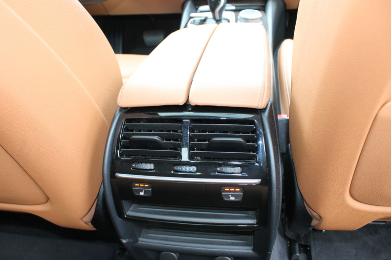 BMW 530 d xDrive Sport Line- Schiebedach-Vollausst. — photo 10