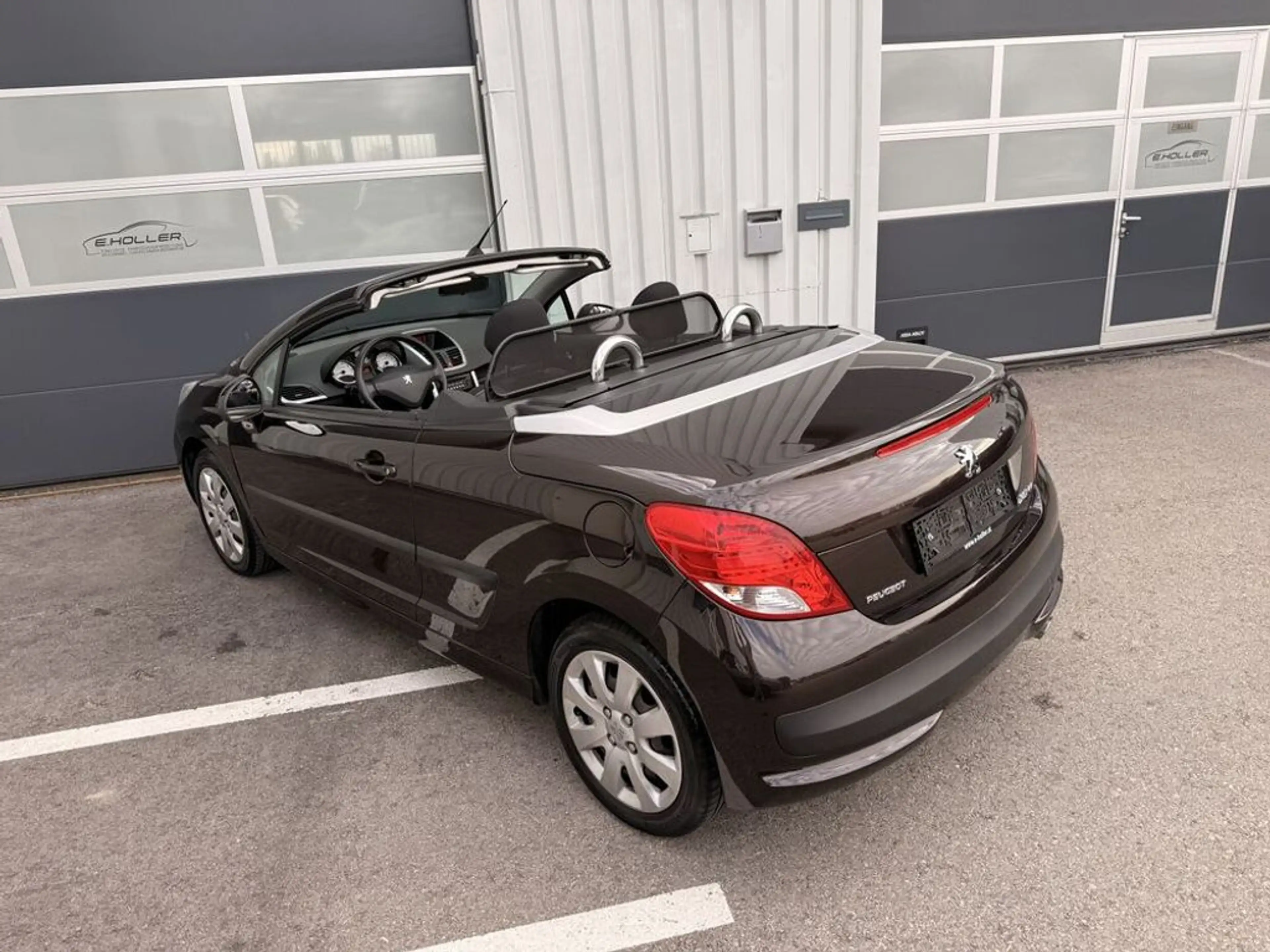 Peugeot 207 CC Basis — photo 6