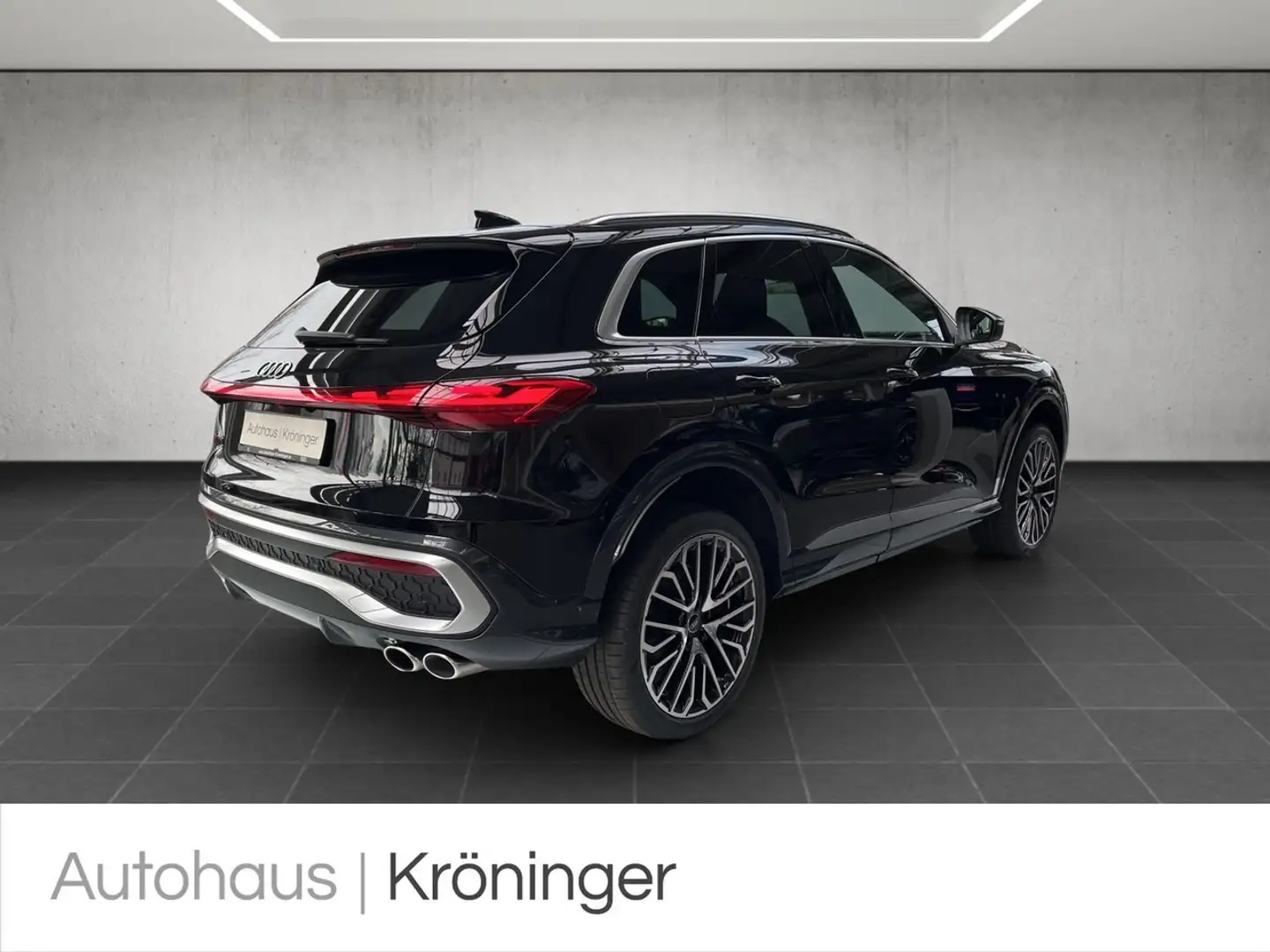 Audi SQ5 3.0 TFSI quattro B&O Luft HUD PANO NAV Zwart - 2