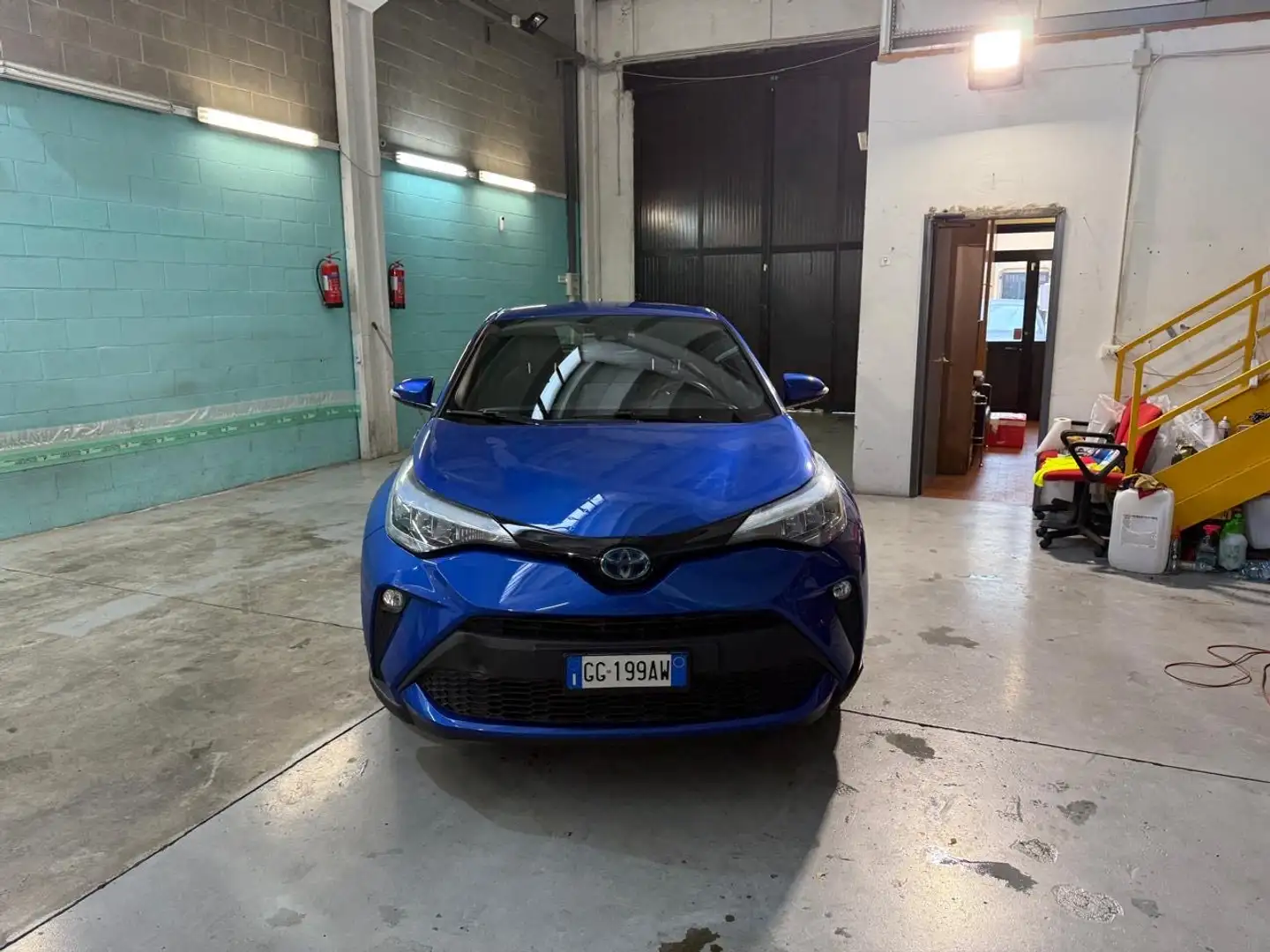Toyota C-HR C-HR I 2020 1.8h Business e-cvt Blau - 2