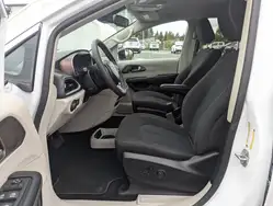 Chrysler Grand Caravan 2024 — фото 16