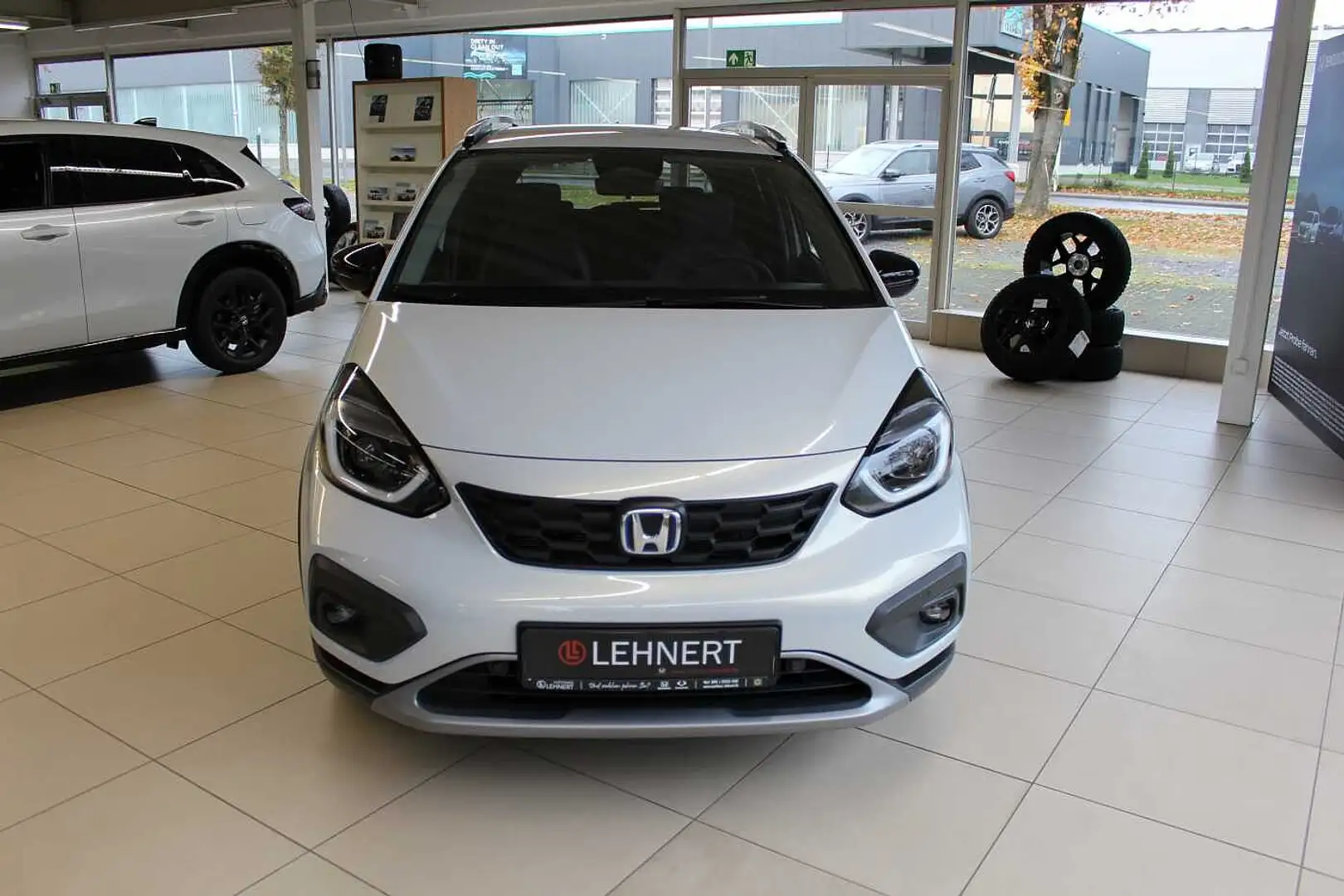 Honda Jazz Hybrid Crosstar Advance 1.5 Weiß - 2