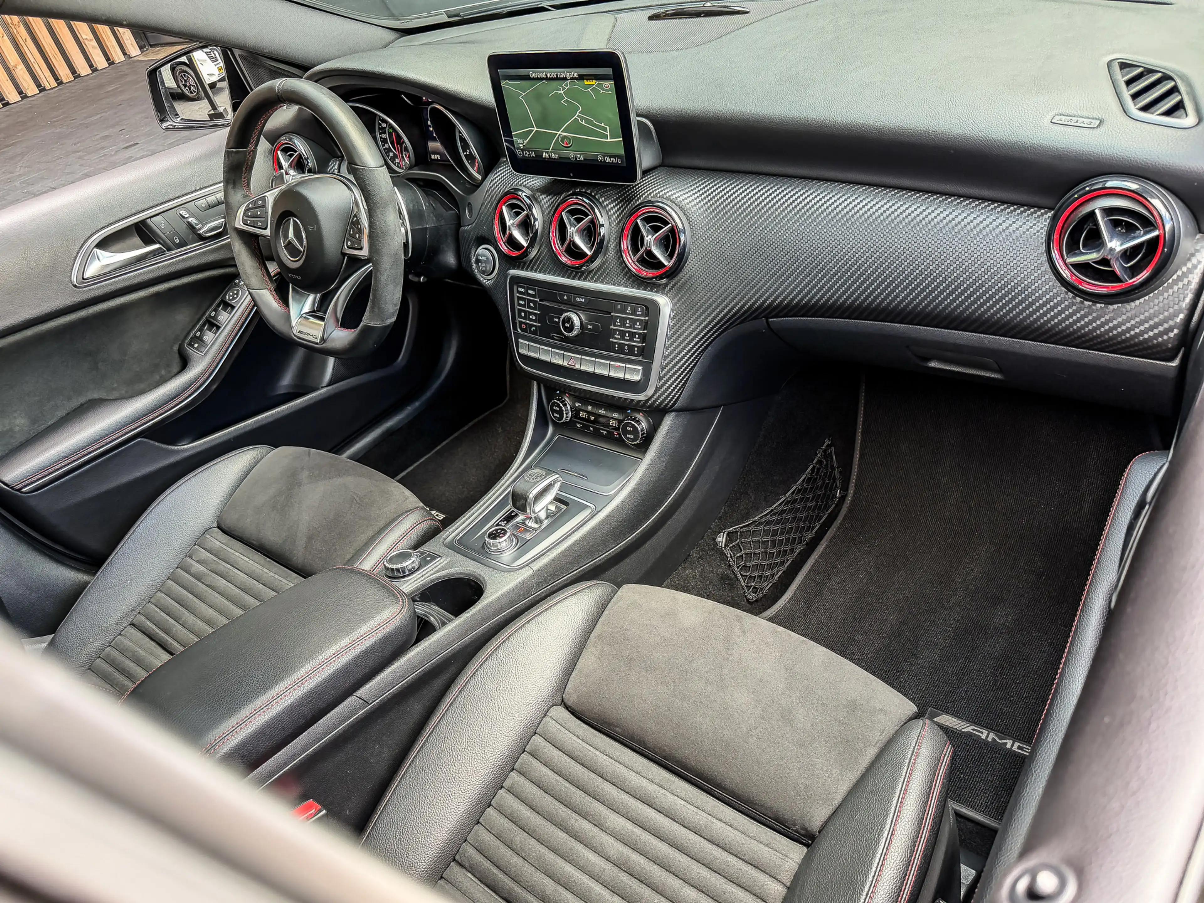 Mercedes-Benz A 45 AMG 4MATIC | STAGE 2 | PANORAMADAK | HARMAN KARDON | N — photo 7