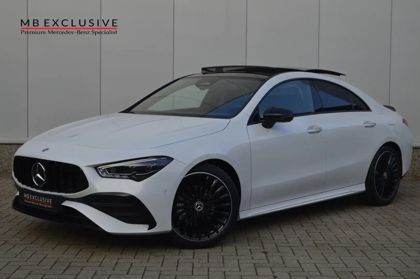 Mercedes-Benz CLA 180 AMG Facelift Night Edition1 AUT7 (2024) Blanco - 1
