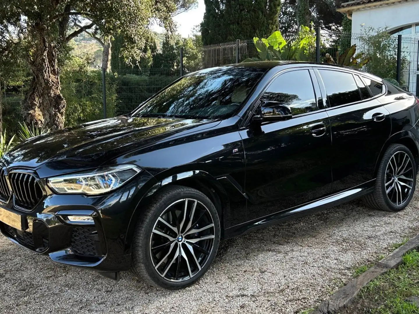 BMW X6 G06 xDrive30d 265 ch BVA8 M Sport / CARNET / ORIGINE FRANCE / GARANTIE 2026 Schwarz - 2