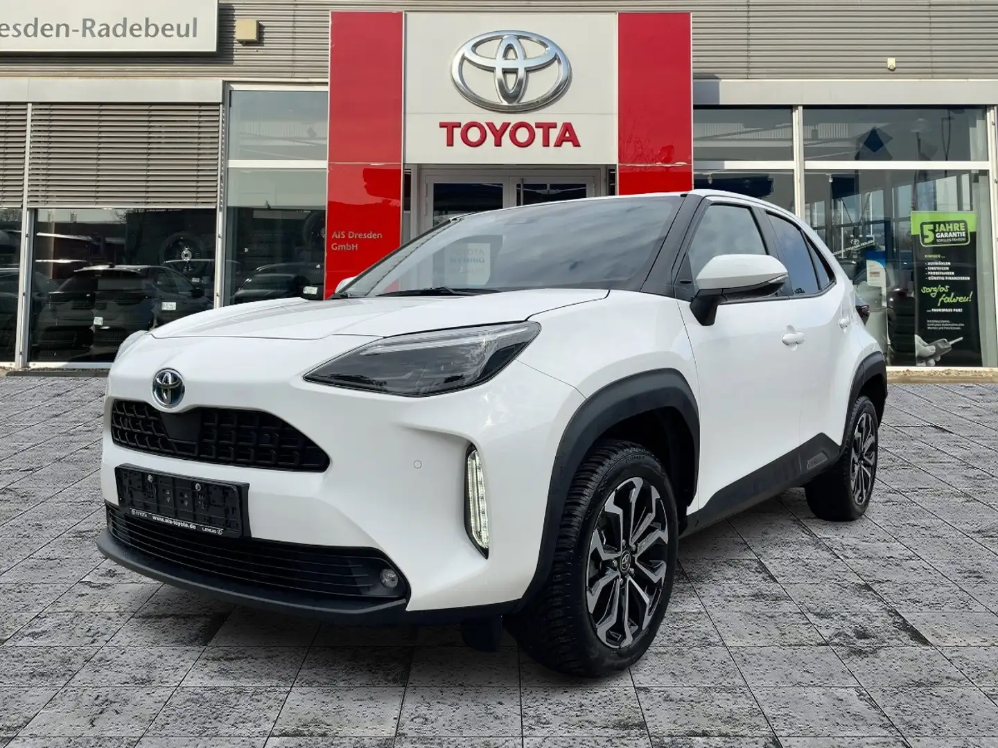 Toyota Yaris Cross 1.5 Hybrid FWD Team D Navi*KAM*DAB Weiß - 2