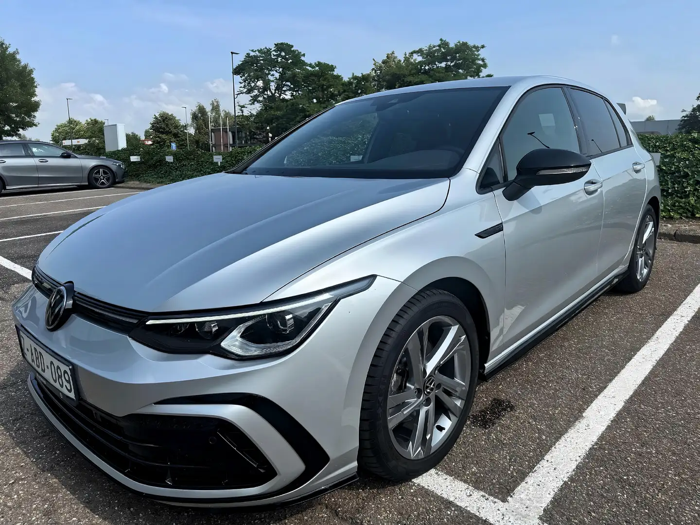 Volkswagen Golf 1.5 eTSI DSG R-LINE SPORT|NIGHT PACK|CAMERA|GRNTIE Grijs - 1