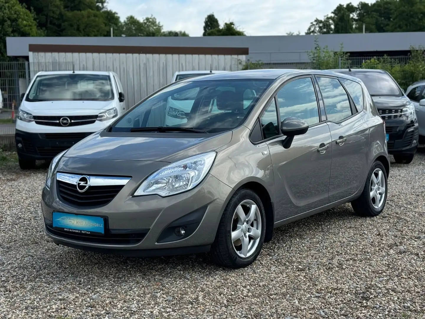 Opel Meriva B Design Edition Klima AHK Marrón - 1