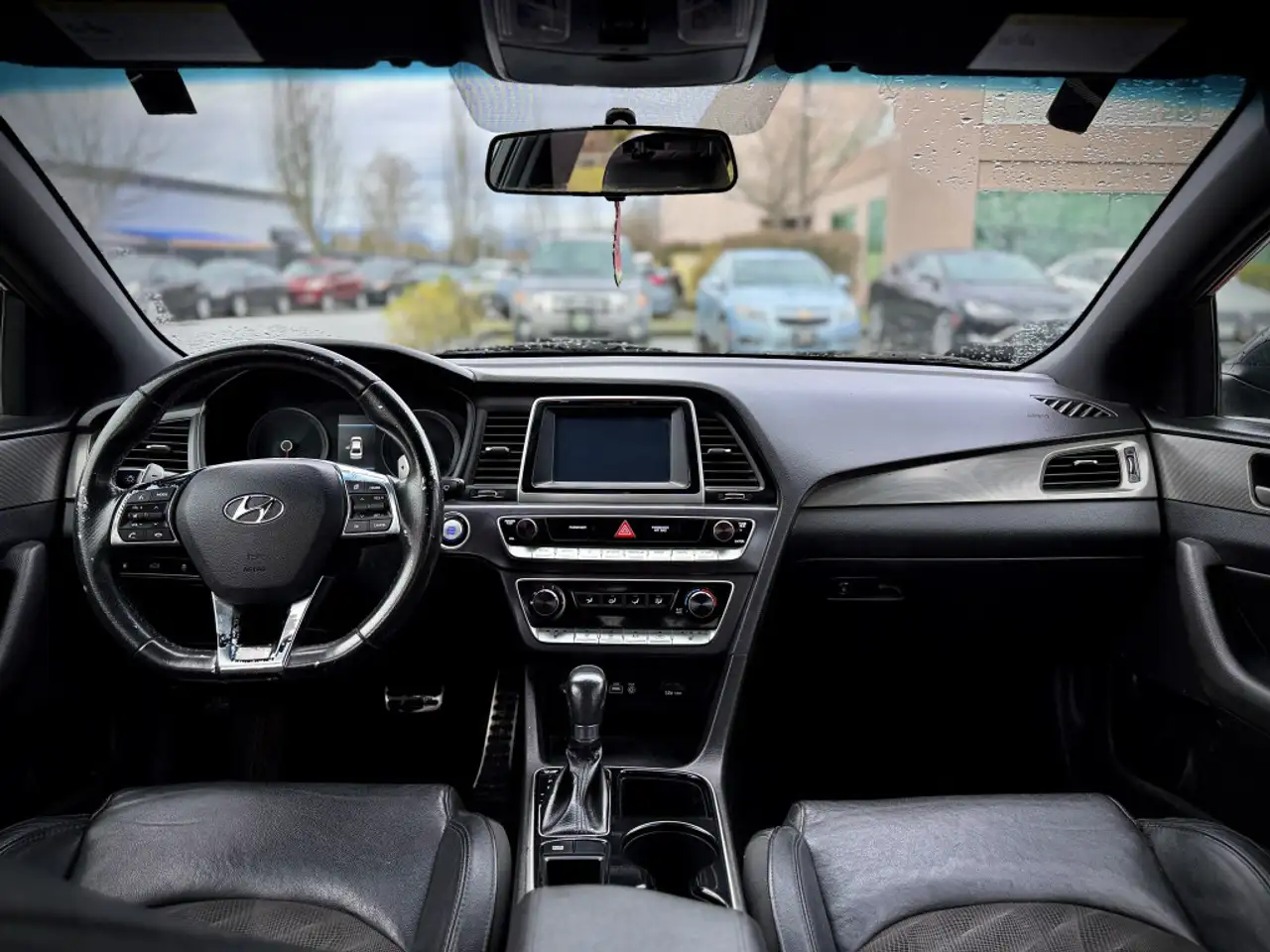 Hyundai SONATA снимка Hyundai SONATA