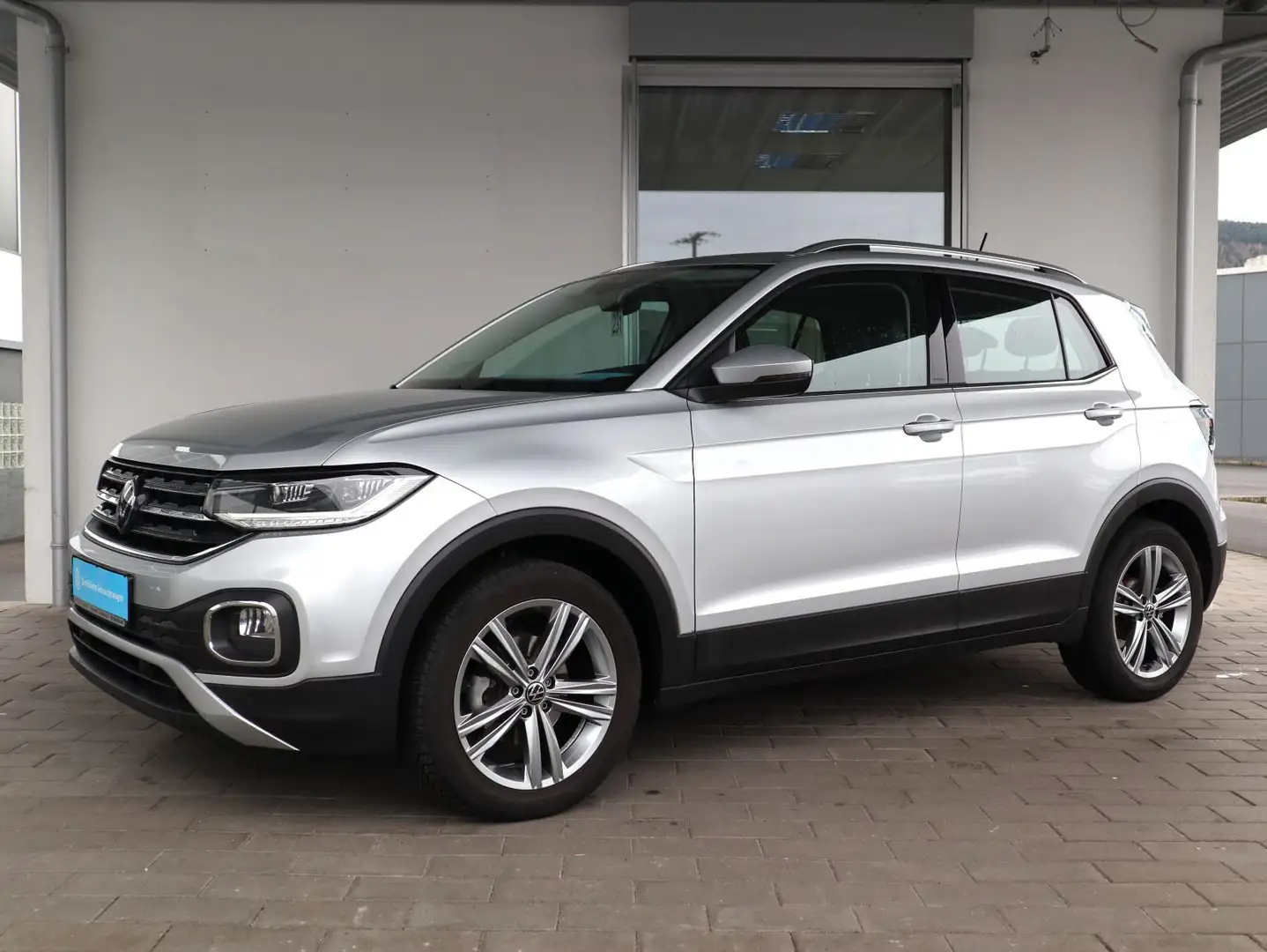 Volkswagen T-Cross 1.0 TSI Style NAVI DISCOVER CAR PLAY RFK Plateado - 2
