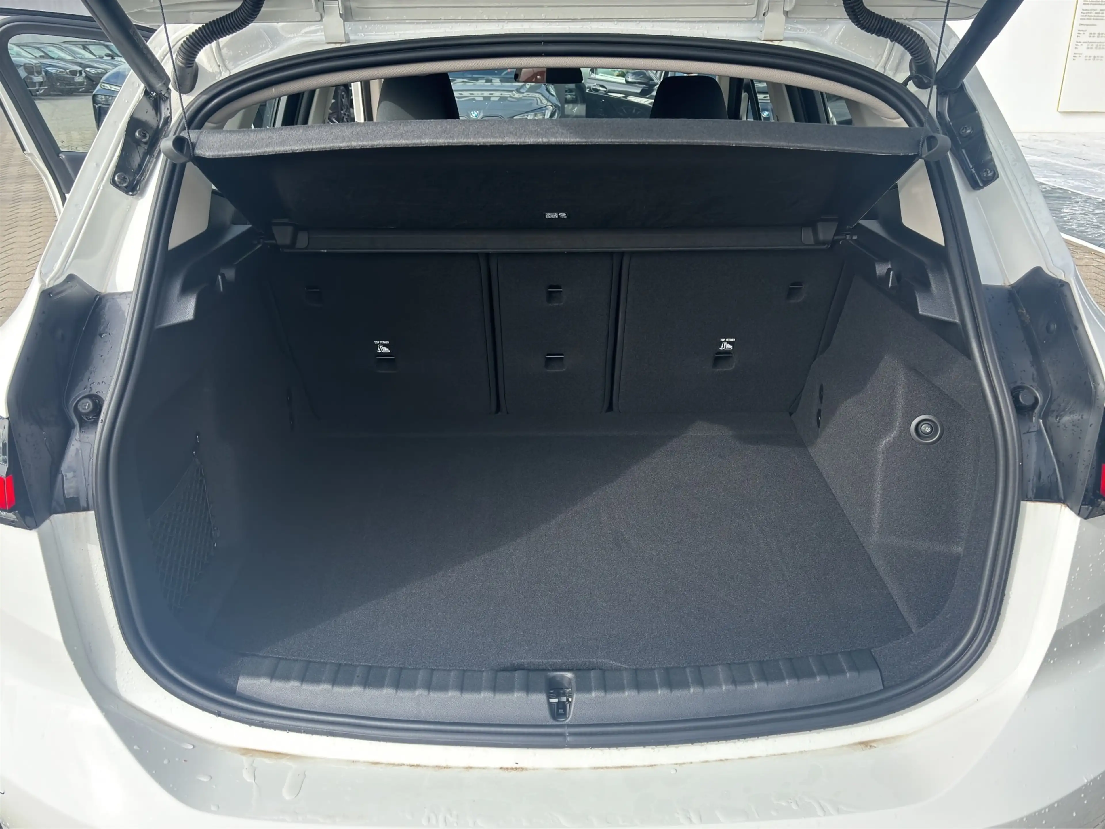 BMW 220 220i Active Tourer AHK Komfortzugang AdLED SH — photo 12