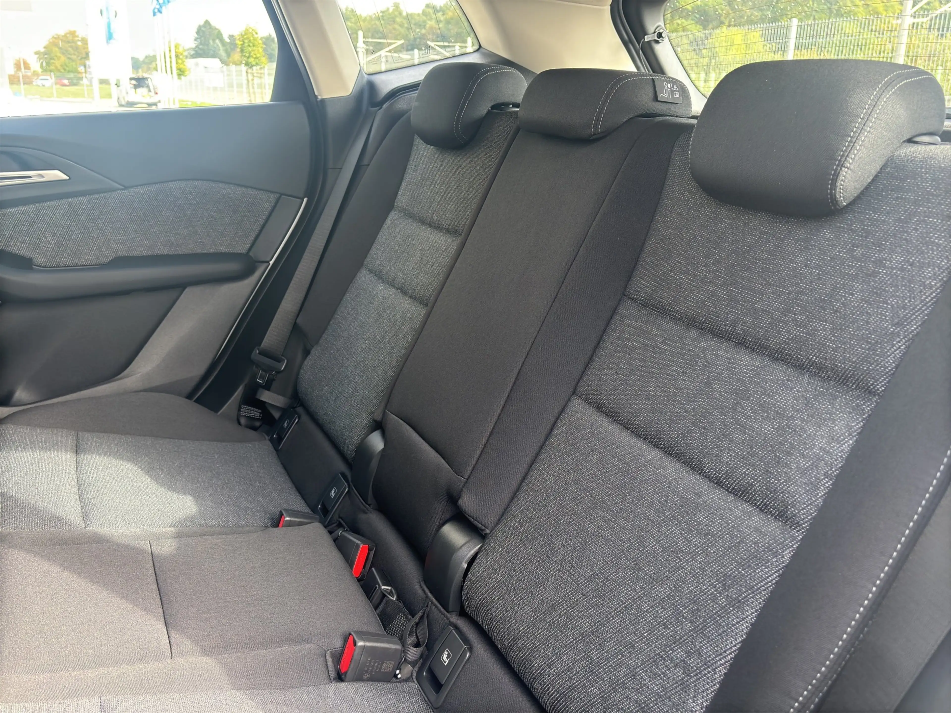 BMW 220 220i Active Tourer AHK Komfortzugang AdLED SH — photo 9