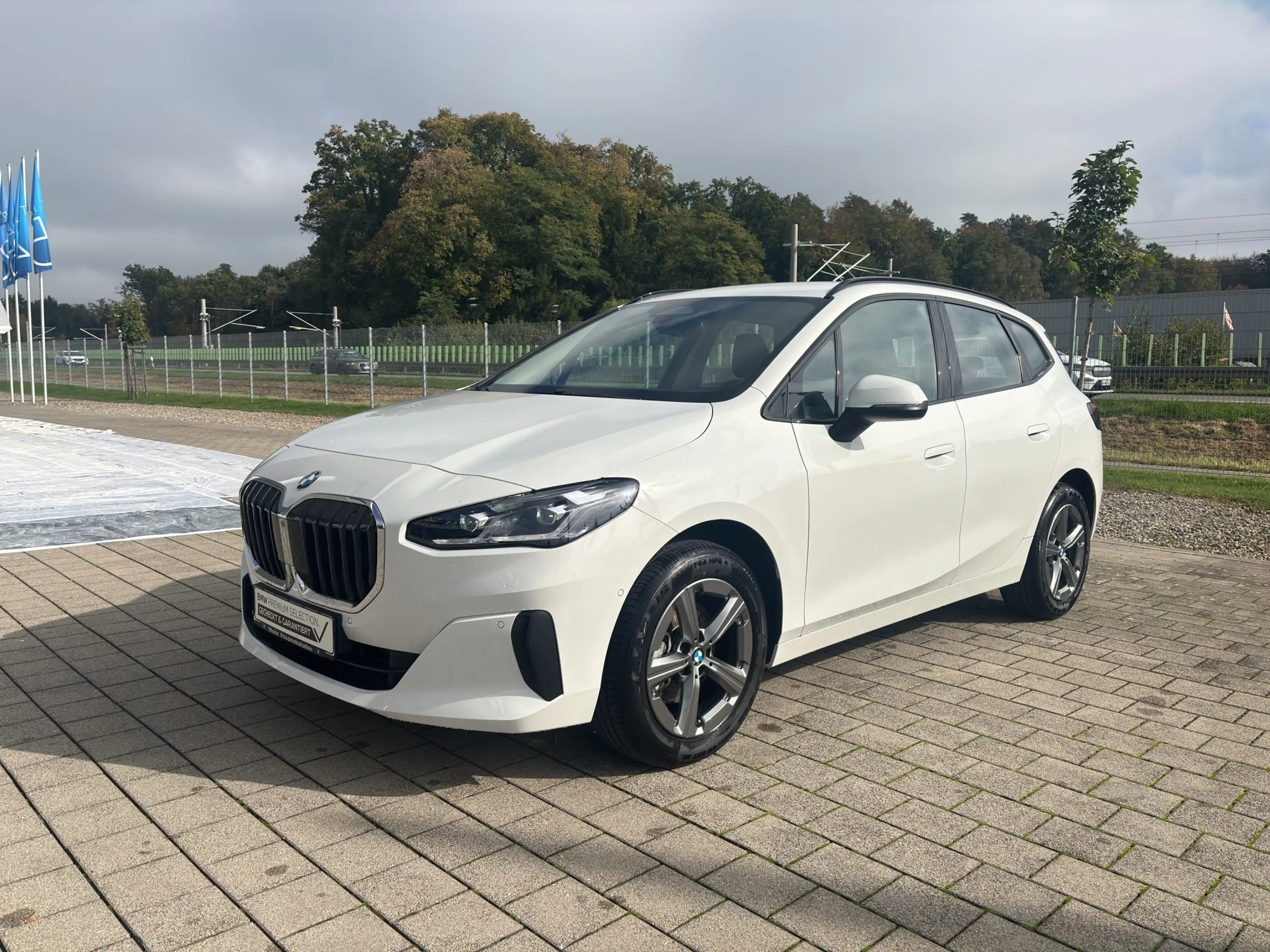 BMW 220 220i Active Tourer AHK Komfortzugang AdLED SH — photo 2