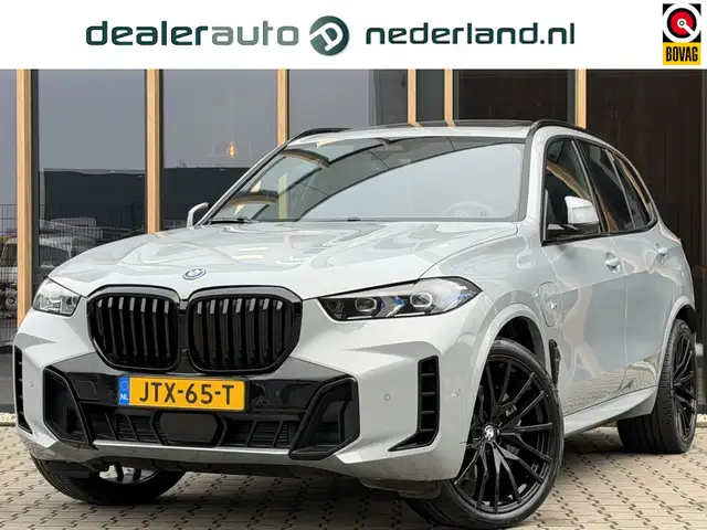 BMW X5 xDrive 50e M-Sport | Skylounge | Driving Assistant