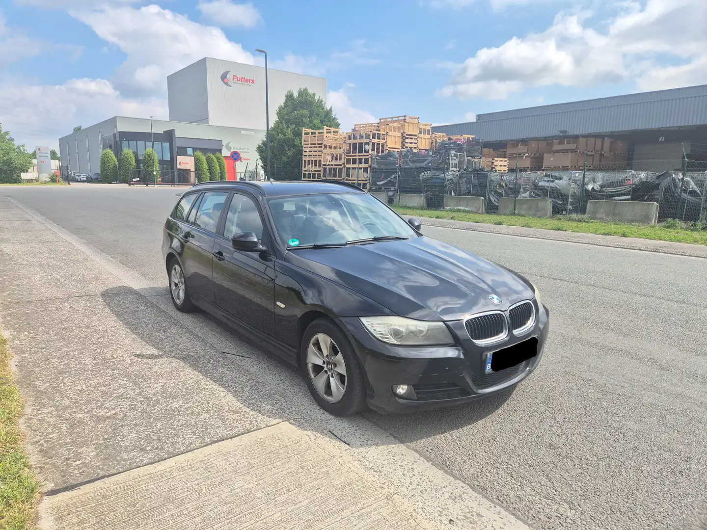 BMW 318 Touring dA + Keuring/ Carpass - Garantie - GPS Zwart - 1