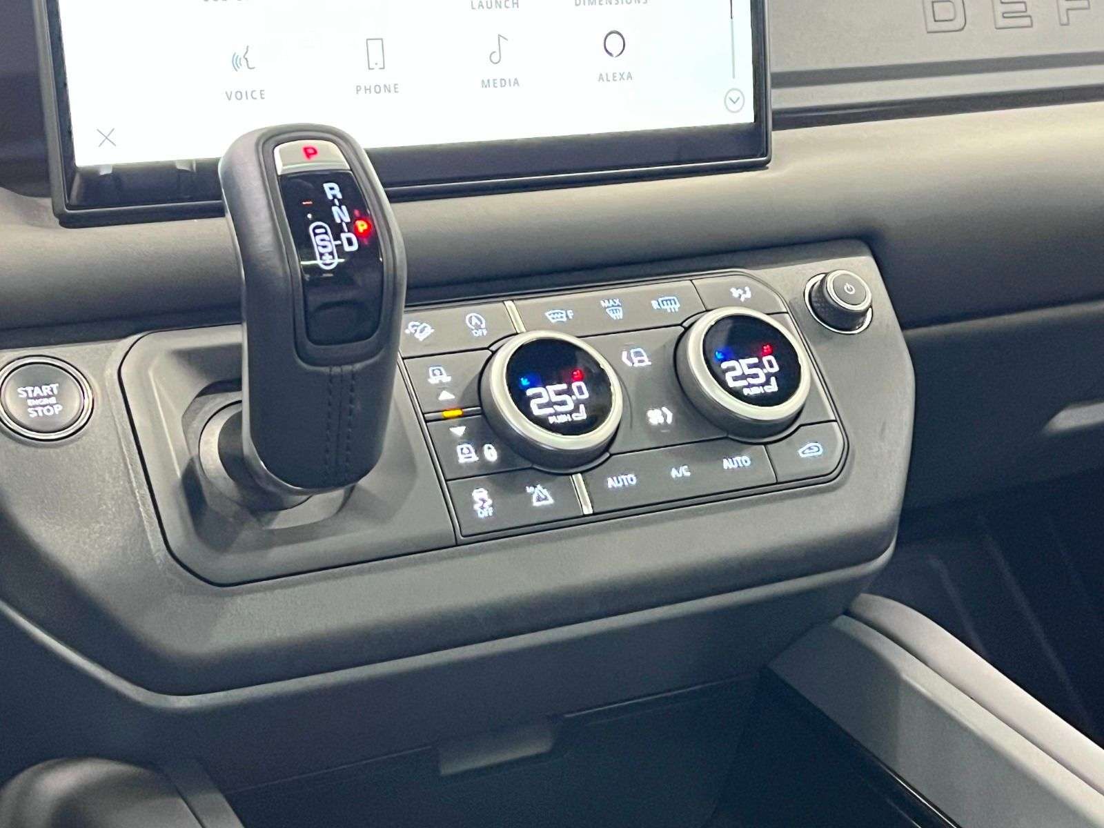 2025 Land Rover Defender P400 X-DYNAMIC SE thumb 19