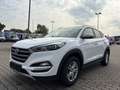 Hyundai TUCSON Tucson 1.6 Turbo Advantage *AHK*KAMERA*NAVI*SPUR Weiß - thumbnail 2