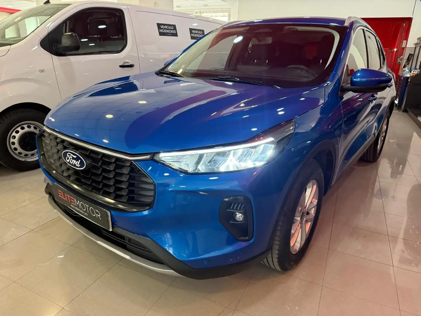 Ford Kuga 1.5 EcoBoost Titanium FWD 150 Azul - 1
