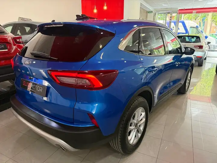 Ford Kuga Titanium 1.5 EcoBoost 2025, foto 5