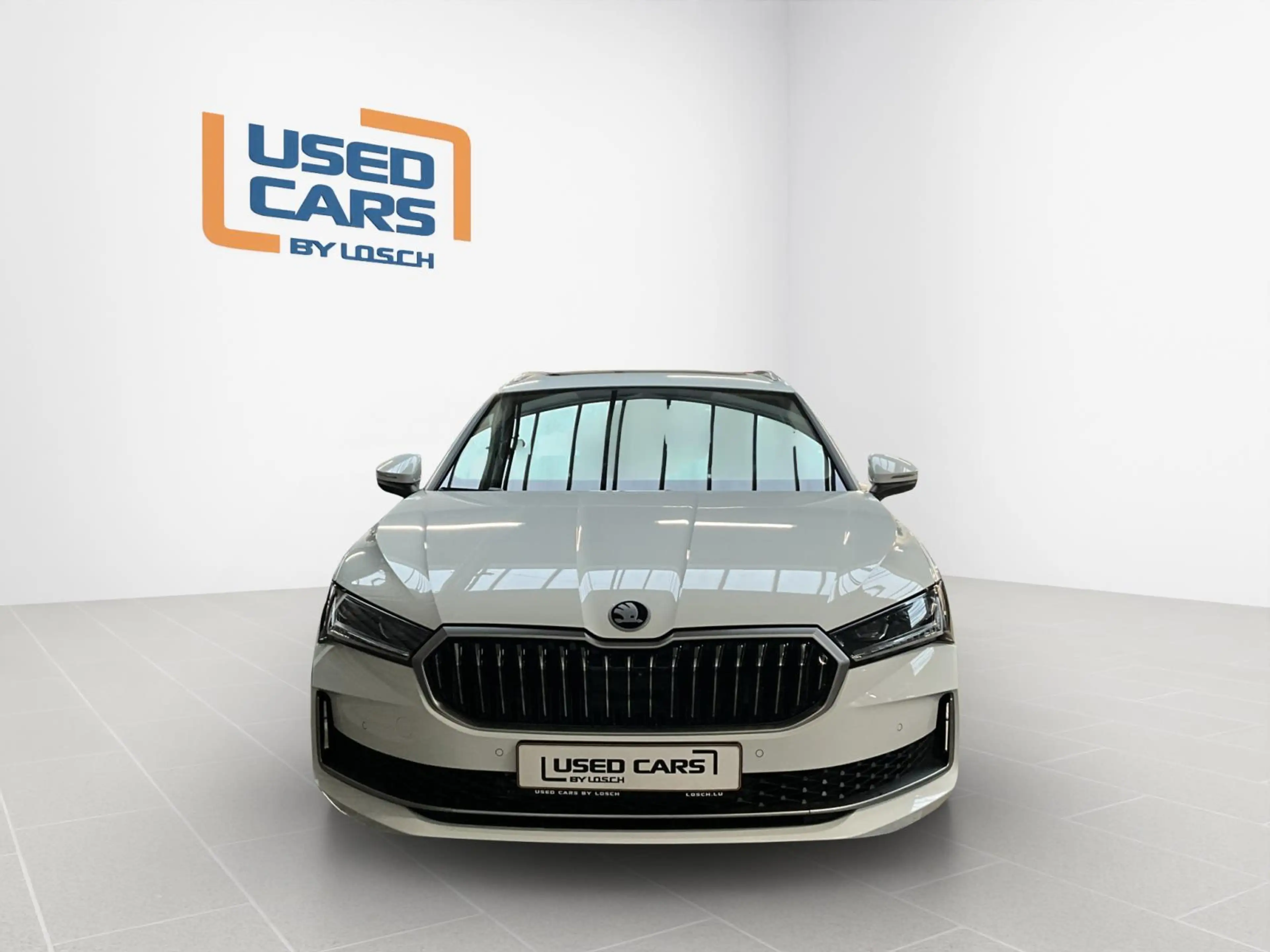 Skoda Superb L&K+DSG+4x4+AHK+LM19+Head-up+Pano+Led+Navi+DAB — photo 3
