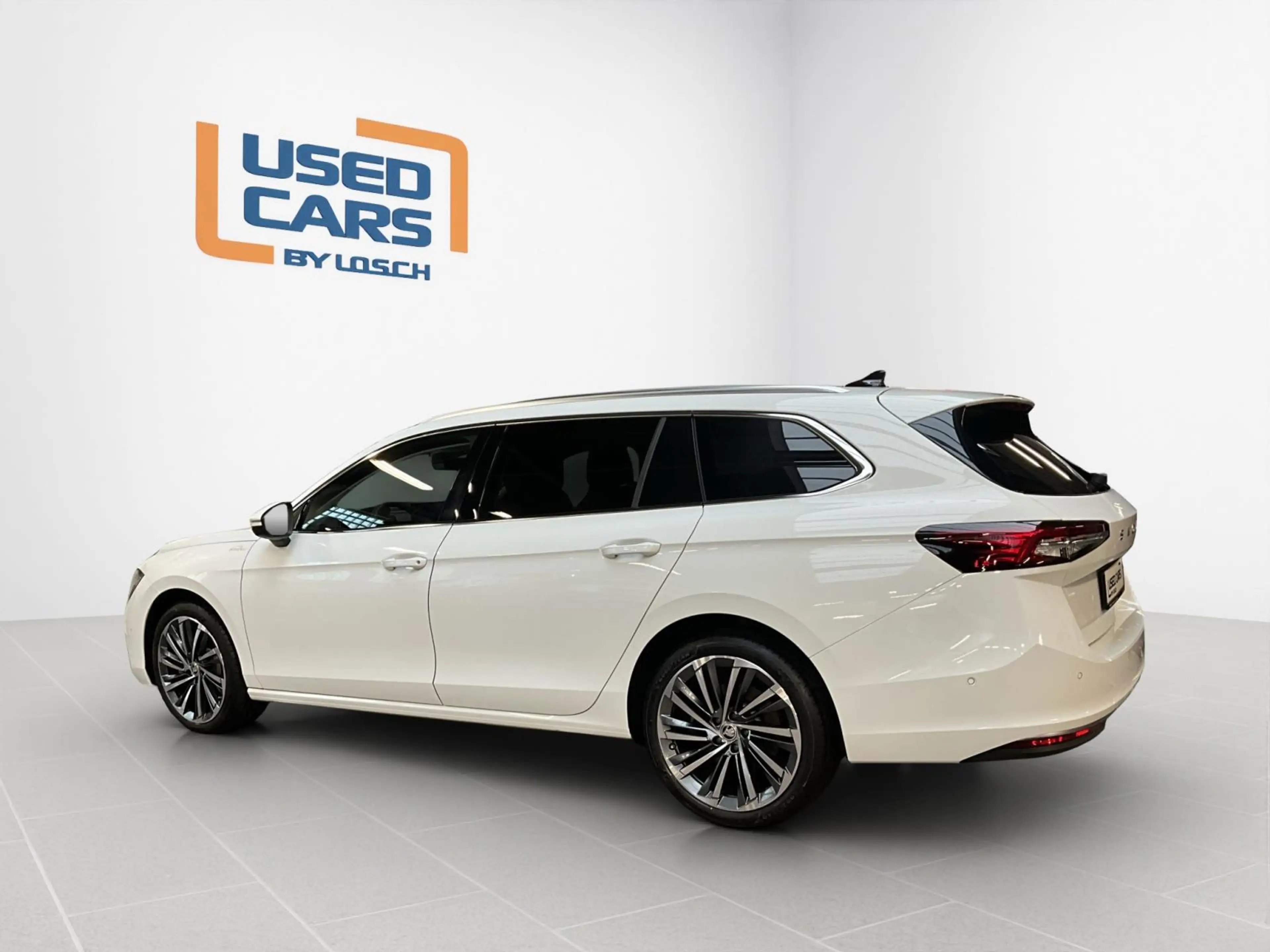 Skoda Superb L&K+DSG+4x4+AHK+LM19+Head-up+Pano+Led+Navi+DAB — photo 5