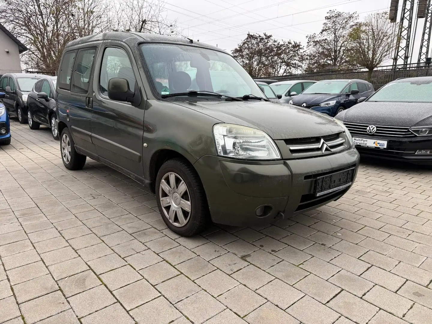 Citroen Berlingo HDi 90 Multispace Plus Grün - 1