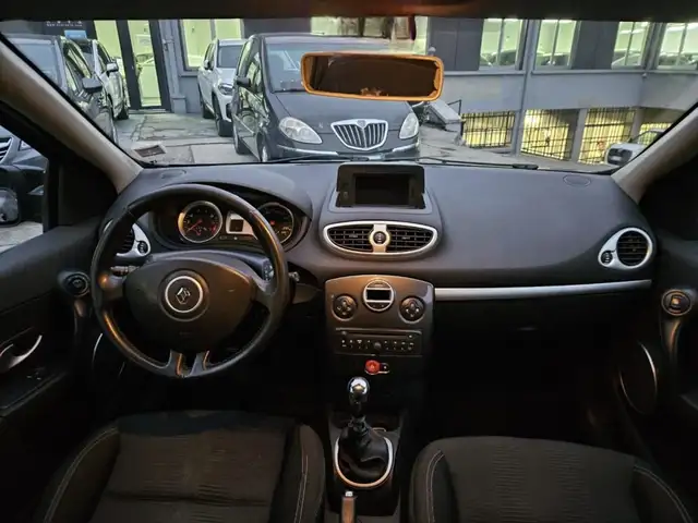 Renault Clio view 10