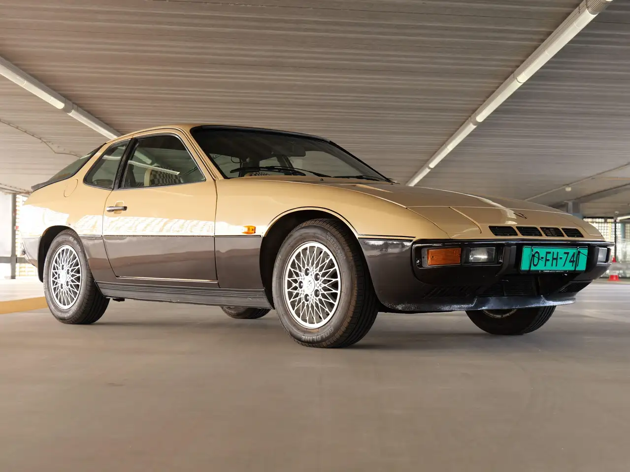 Porsche 924 2.0 Coupé Turbo, foto 2