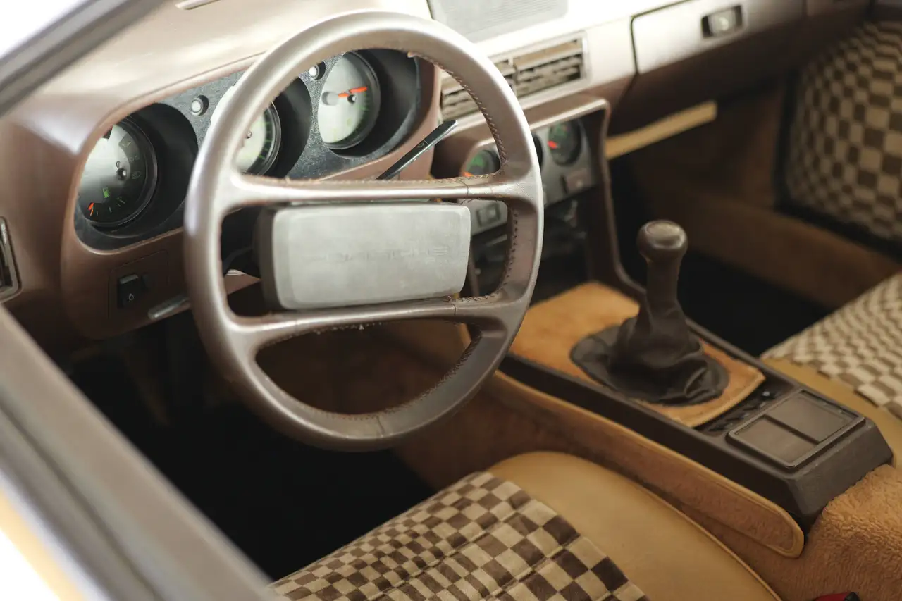 Porsche 924 2.0 Coupé Turbo, foto 11