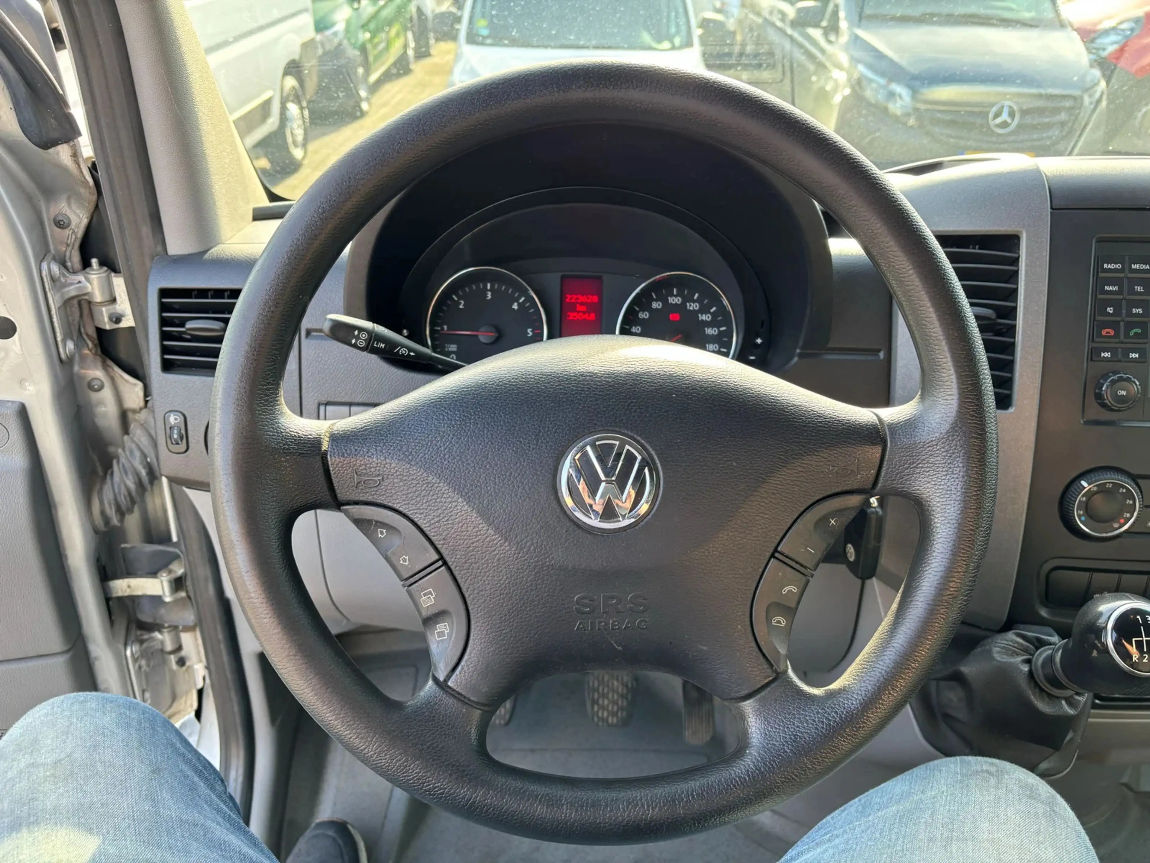 Volkswagen Crafter 2.0 TDI L2 H2 FULL OPTIONS!! EURO 6! — photo 11
