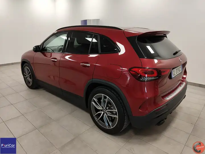Mercedes-Benz GLA 35 AMG 306cv 4matic auto Sed. Riscaldati+Memo Camera360° — foto 8
