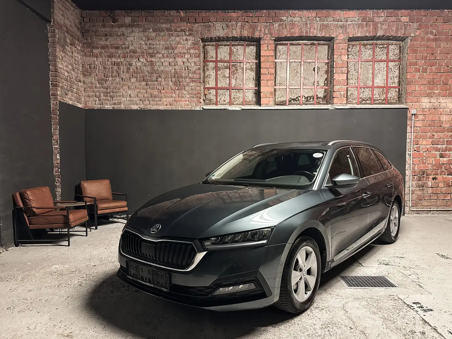 Skoda Octavia 1.0 TSI e-tec DSG / NAVI/ PDC/ SITZHEIZUNG/ Grau - 1