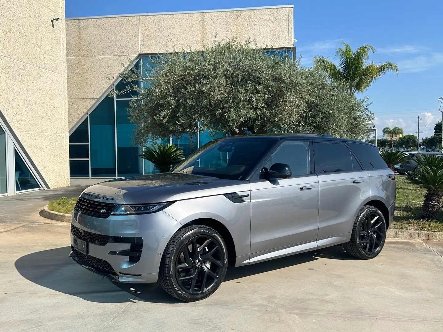 Land Rover Range Rover Sport 3.0d Dynamic SE possibilità noleggio no scoring Grigio - 1