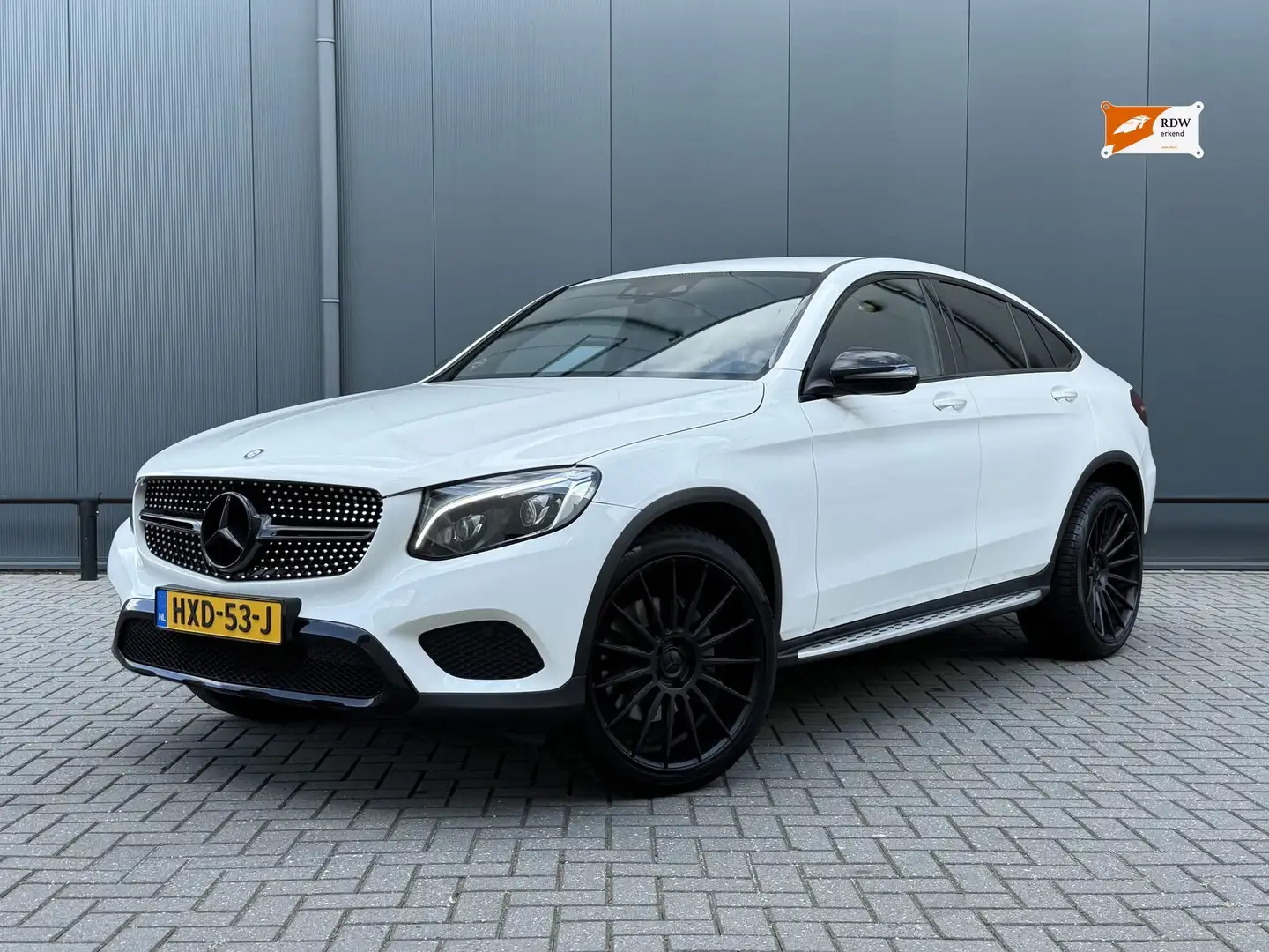 Mercedes-Benz GLC 250 Coupé 4MATIC AMG 211pk 9G-TRONIC | Camera | Night Wit - 1