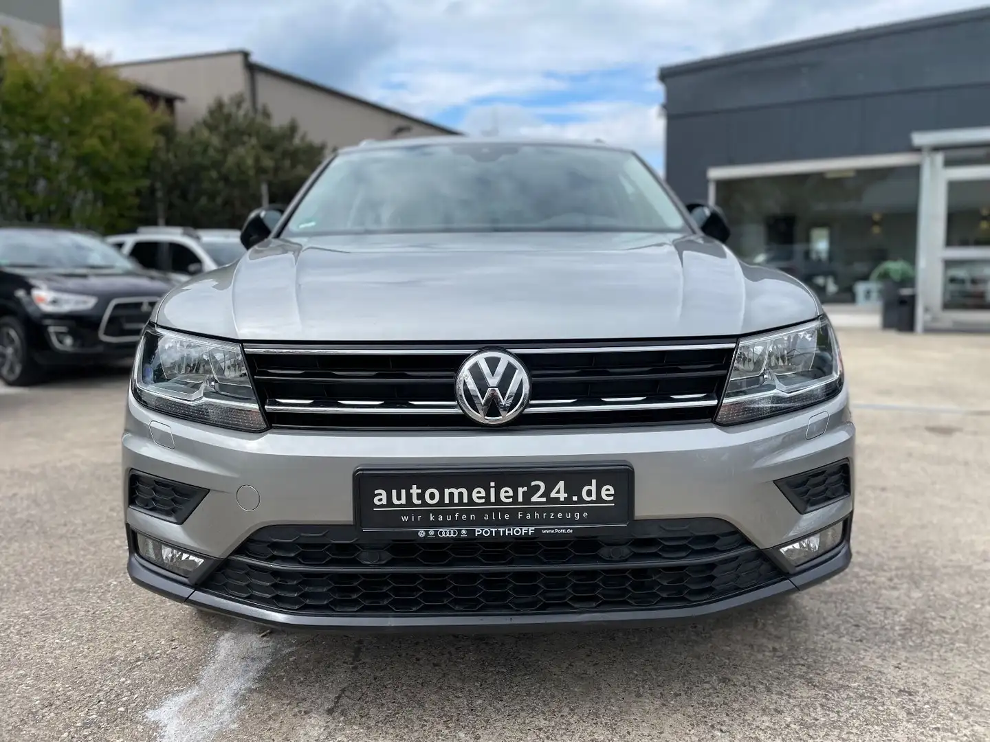 Volkswagen Tiguan IQ.DRIVE Start-Stopp *Abstandtempomat* Silber - 2