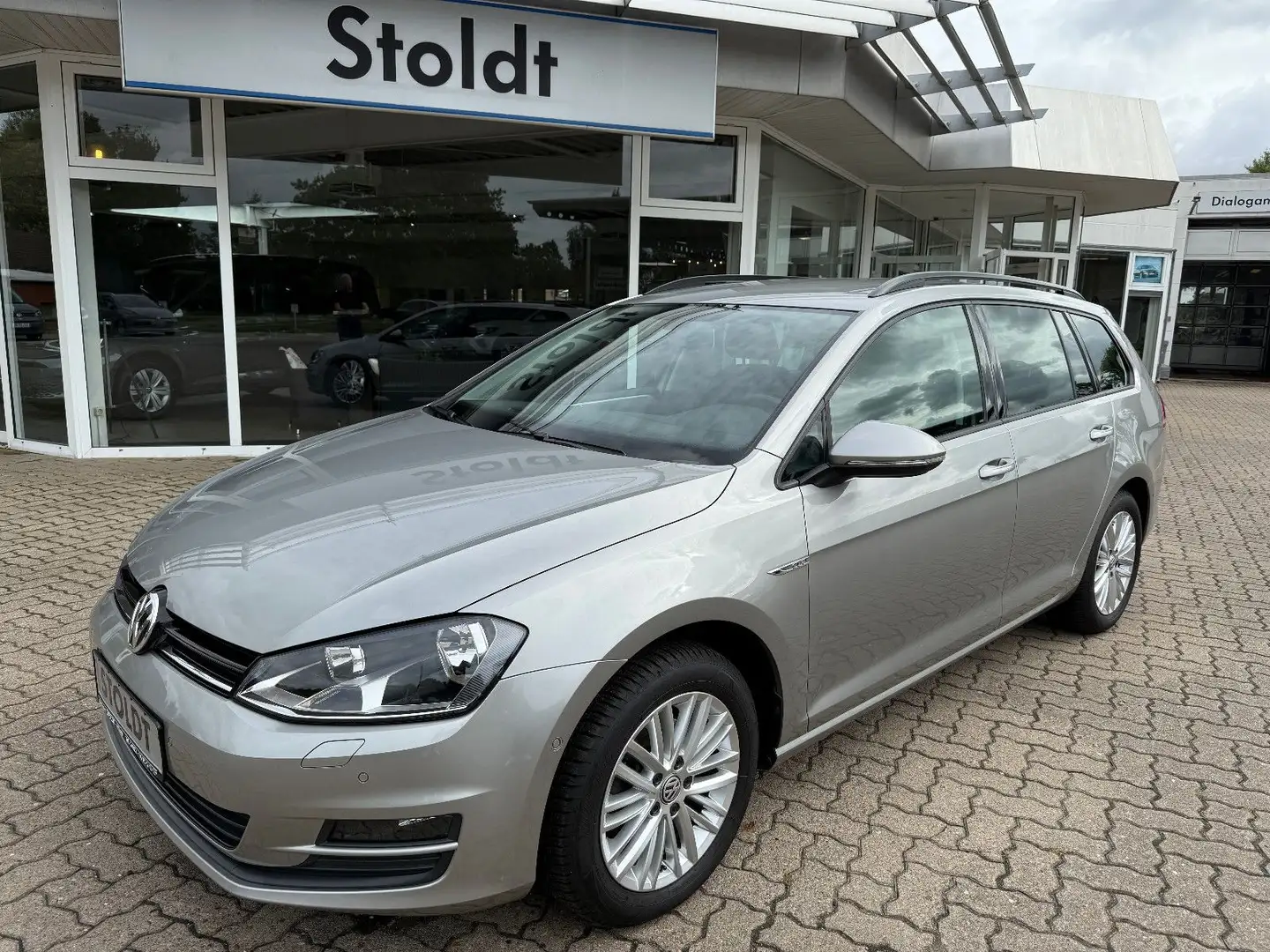 Volkswagen Golf VII Variant Cup 1.2 TSI BMT, 6-Gang Silber - 1