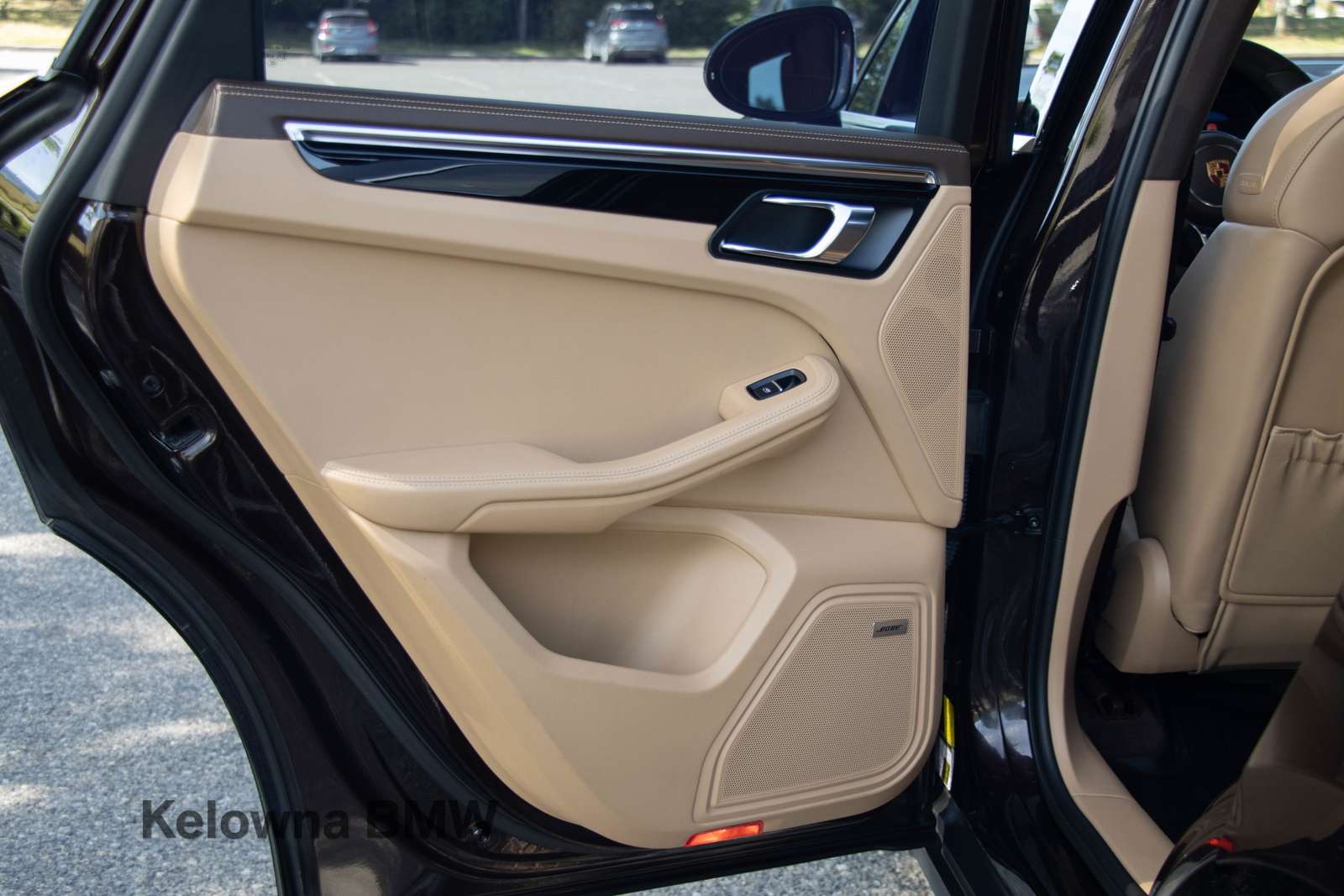 2016 Porsche Macan S Original Owner, No accidents thumb 16