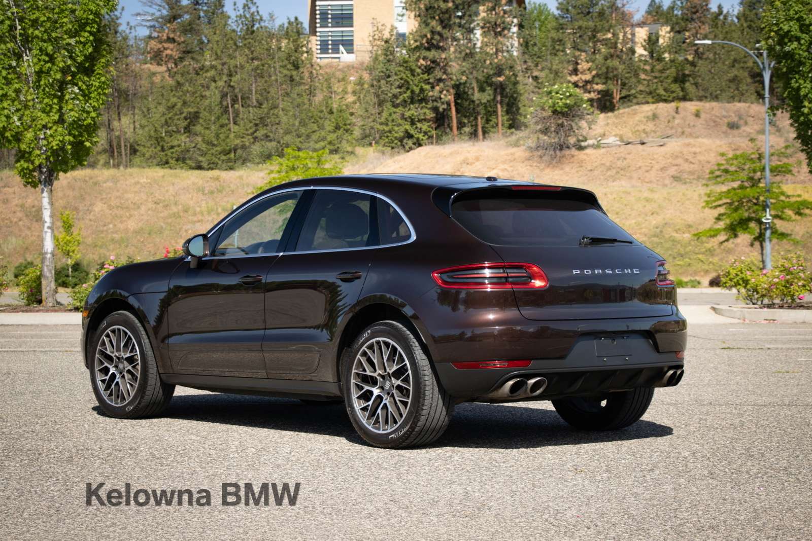 2016 Porsche Macan S Original Owner, No accidents thumb 8