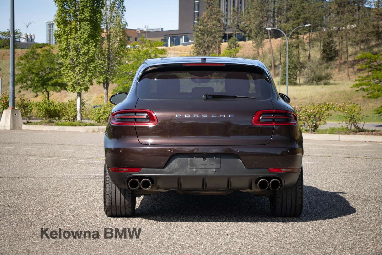 2016 Porsche Macan S Original Owner, No accidents thumb 7
